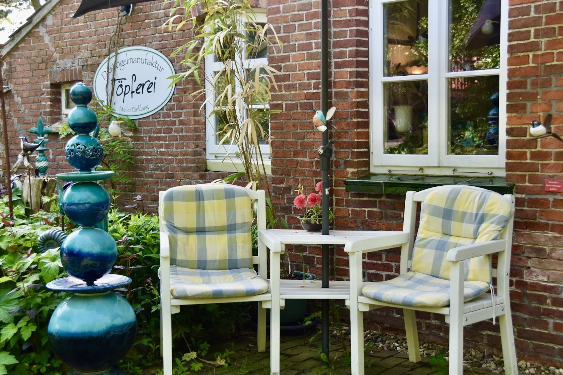 Garten-Brunnen und Wasserspiele sorgen für besonderes Flair im Garten 