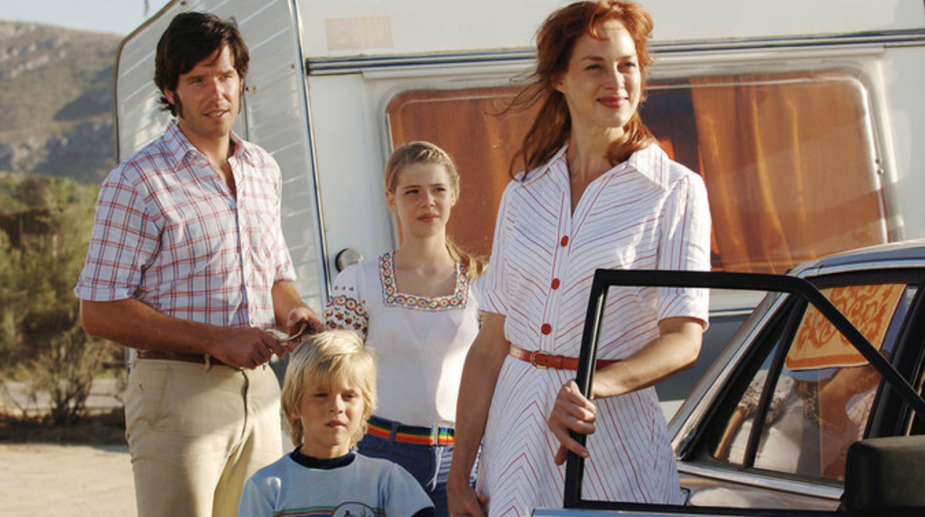 family on the way on their vacation getting wittnesses of the truck desaster